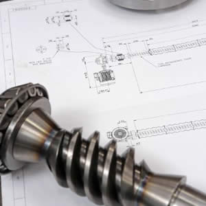 Schneckenspindeltrieb und technische Zeichnung