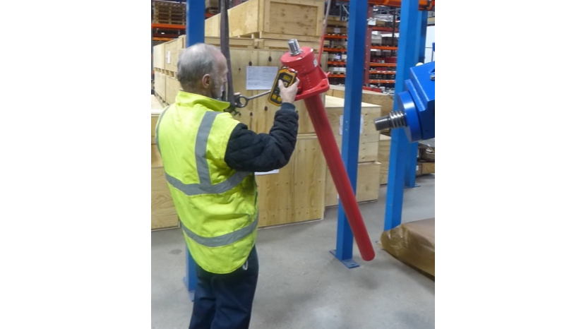 Power Jacks - Sneak Peek - Jim Packing our E-Series 50kN Screw Jack